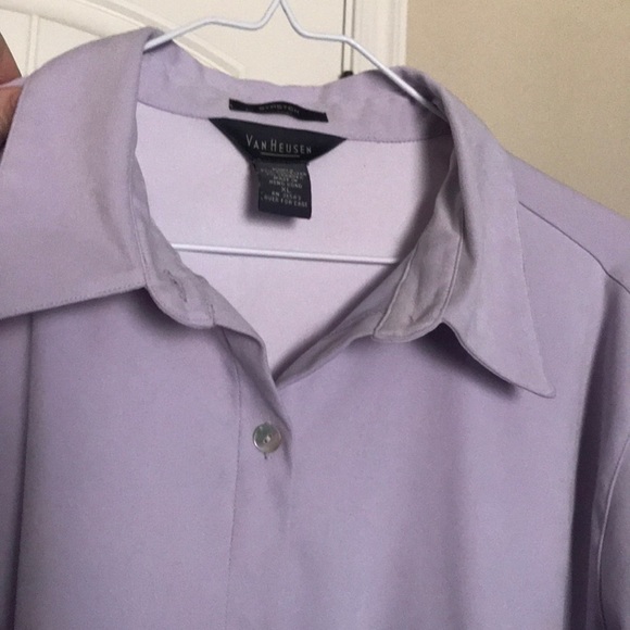 VERY NICE! purple top - Picture 3 of 4